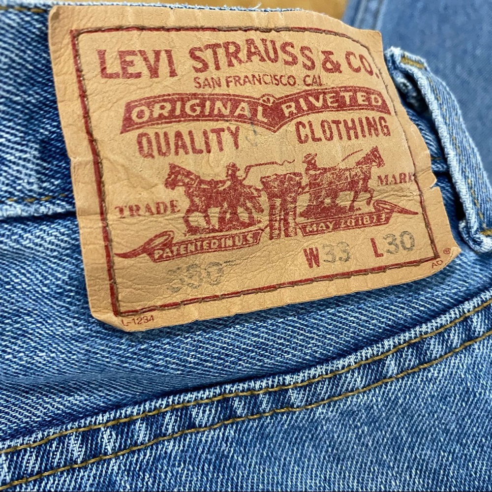 Vintage Levi’s 550 Relaxed Fit Straight Leg Mom Jean Size 33 x 30 (8) - Picture 5 of 11